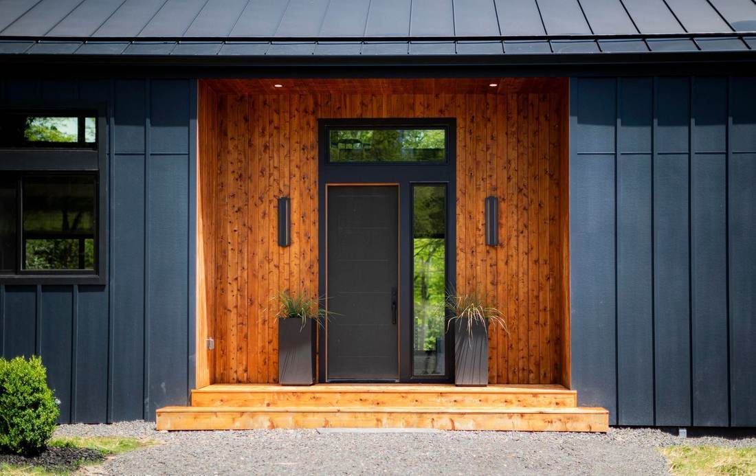 Barn Owl — main exterior photo