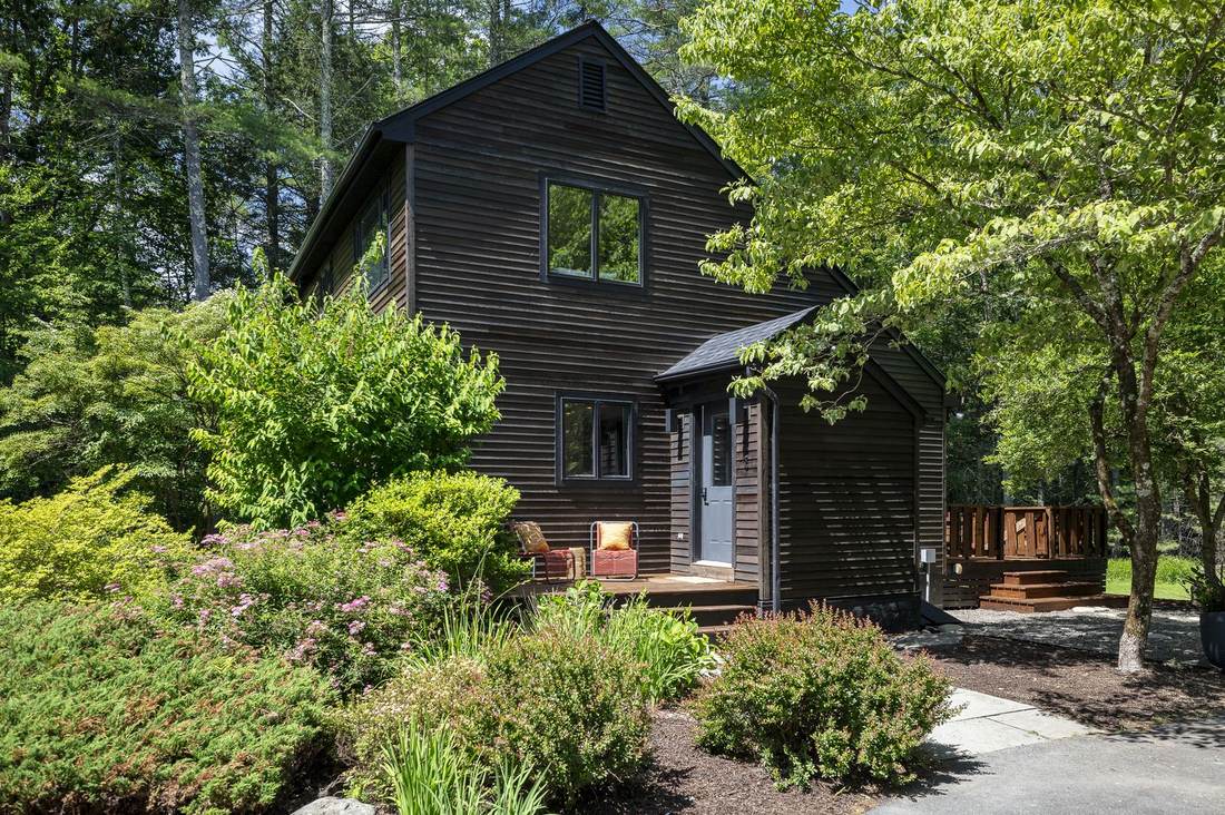 Goldfinch — main exterior photo